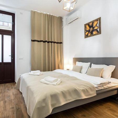 Urban Walls Apartments 5B بوخارست المظهر الخارجي الصورة