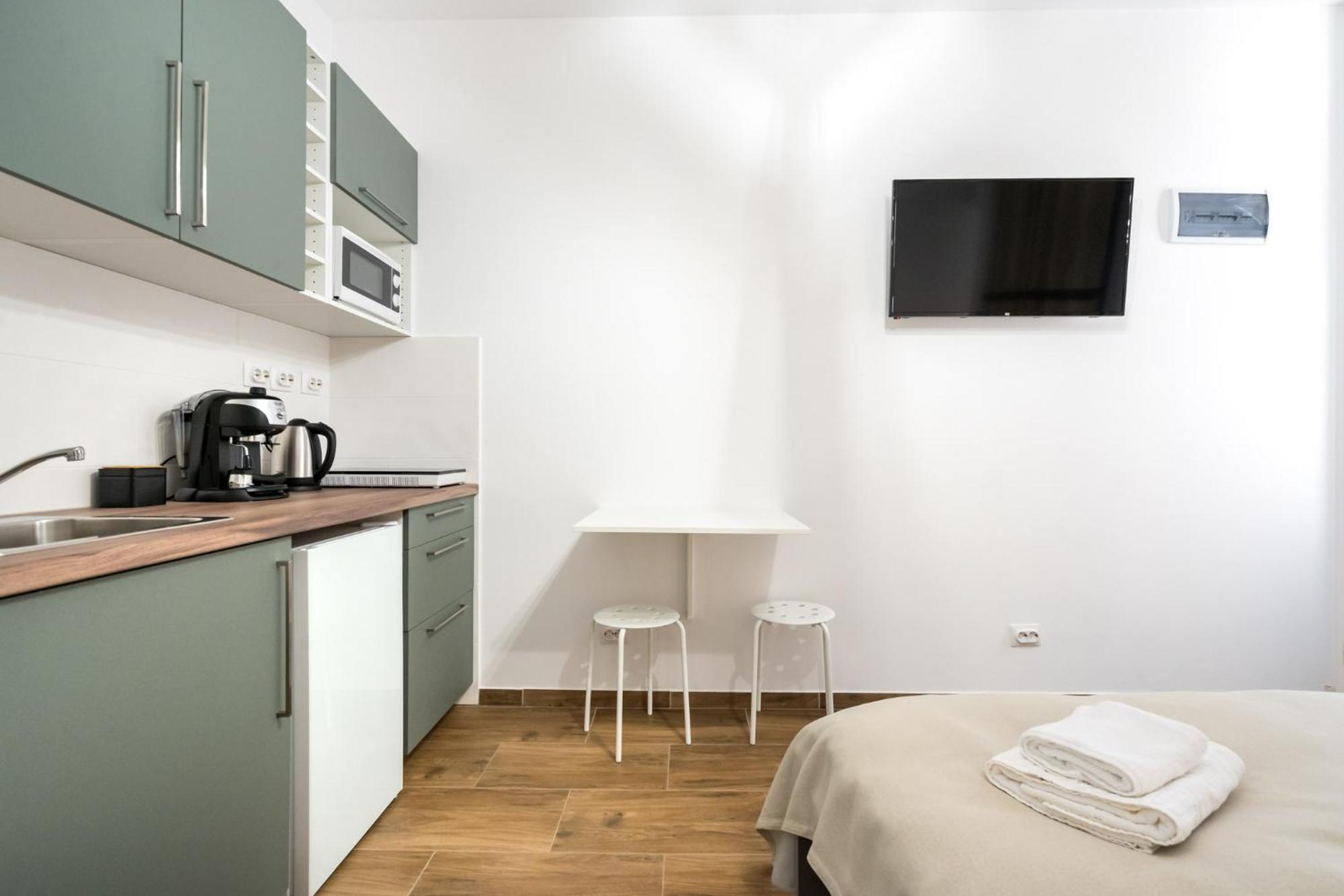 Urban Walls Apartments 5B بوخارست المظهر الخارجي الصورة