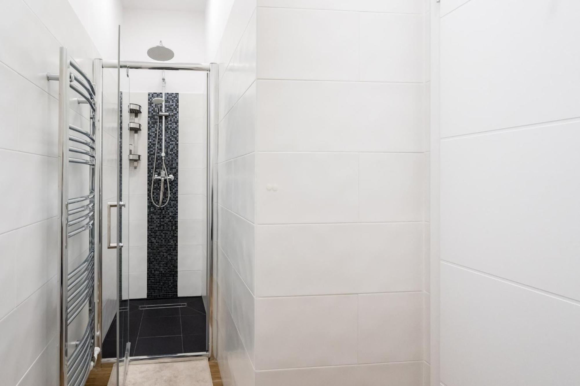 Urban Walls Apartments 5B بوخارست المظهر الخارجي الصورة